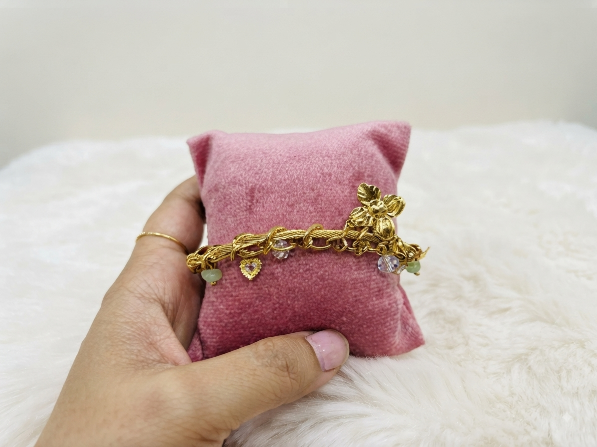 Beautiful anti tarnish kashmiri bracelet
